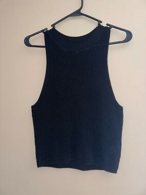 Reformation Black Crewneck Knit Top size small‎